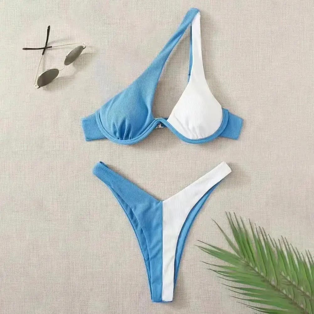 2024 sexy zwei Stücke solide Patchwork Bügel drücken eine Schulter aus geschnitten Beach wear Bade bekleidung Biqunis brasilia nischen Tanga Bikini