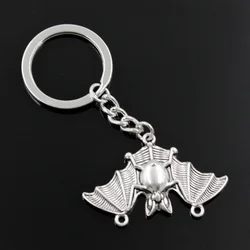 New Fashion Men 30mm Car Keychain DIY Metal Holder Chain Vintage Bat Vampire Dracula Connector 29x47mm Silver Color Pendant Gift