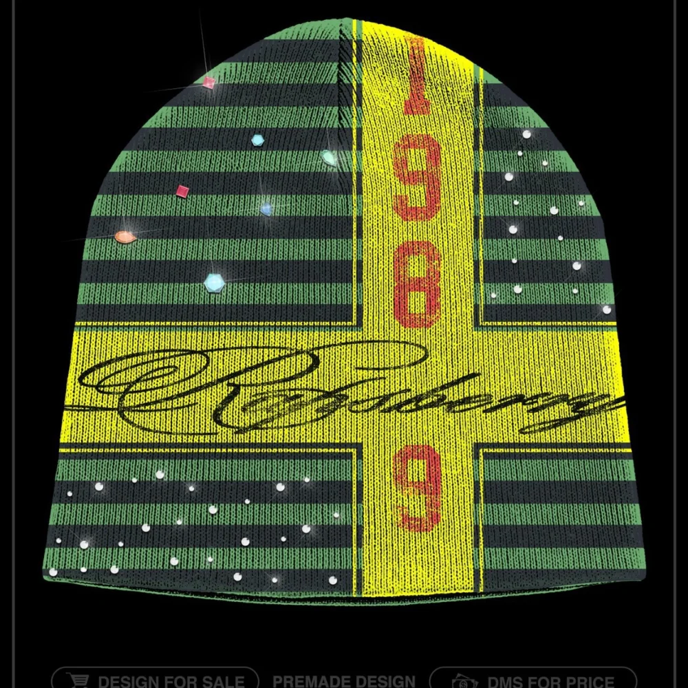 Hip-hop wind contrast striped knitted cold hat floral rhinestone printing decorative hooded men and women with the same.