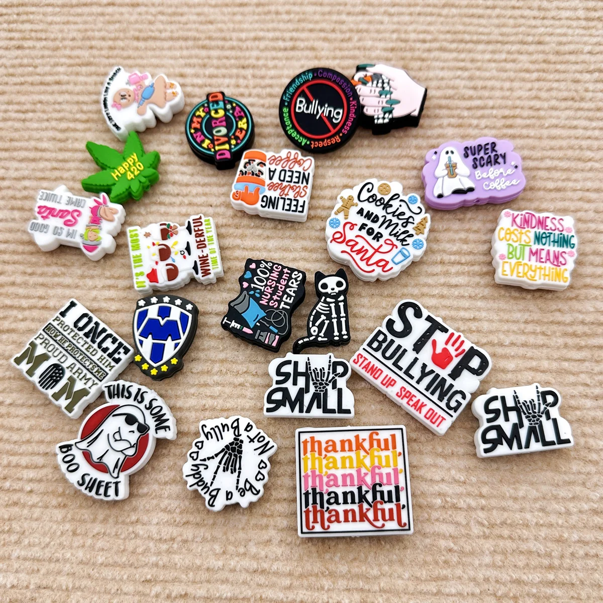 10pcs Silicone Focal Beads Funny Text Pattern Loose Silicone Beads DIY For Pen Pacifier Chain Keychain Bracelet Jewelry Making
