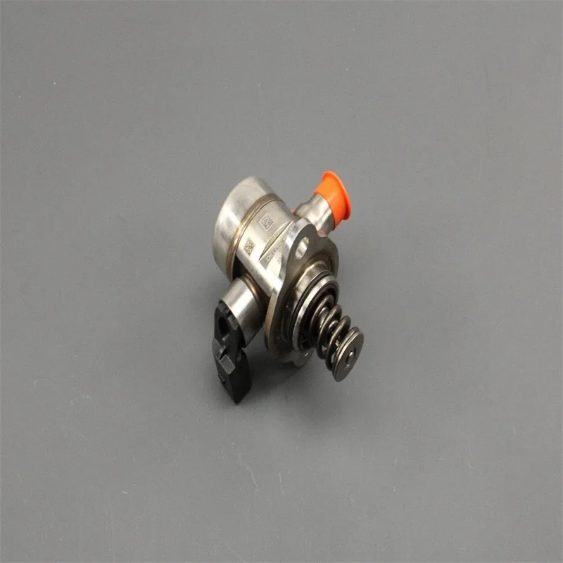 05E127027 أعلى 1 قطعة مضخة الوقود الضغط ل A1 Q2 VW Golf 7 5G Arteon سكودا اوكتافيا 1.5 TSi #3