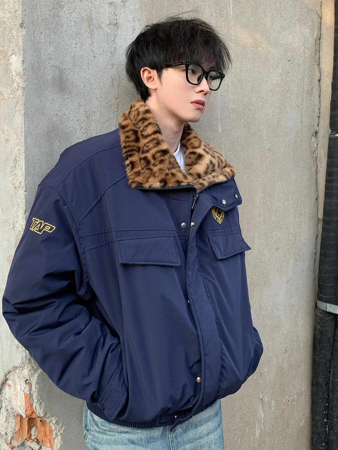 

Двусторонняя хлопковая куртка с леопардовым принтом для мужчин, зимняя, укороченная, с вышивкой, утепленная, молодежная