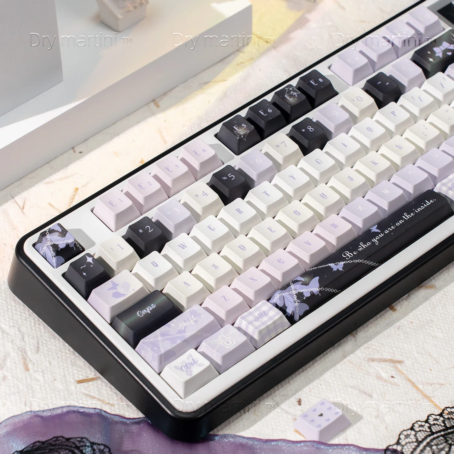 

Butterfly imprint keycap original five-sided hot sublimation MO purple mechanical keyboard cap 61 68 75 87 108, etc