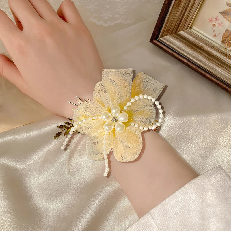 New Pearl Silk Yarn Bridal Bridesmaid Wrist Flower Women Girl Wedding Party Hand Flower Wristband Jewelry Decor