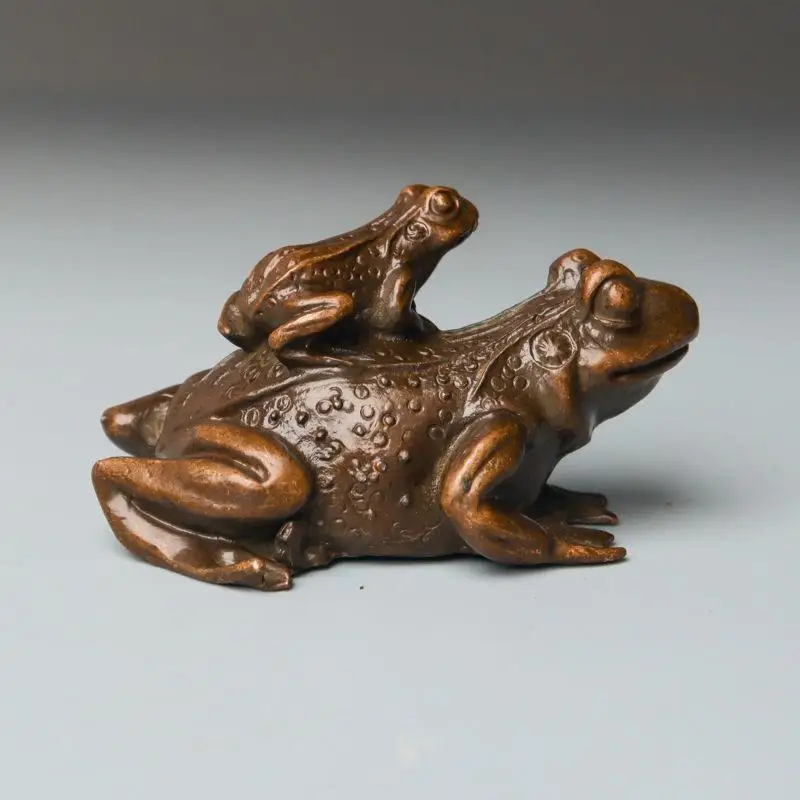 

Alloy frog tea pet hand put a quack to make a fortune frog incense burner insert incense personalized copper frog