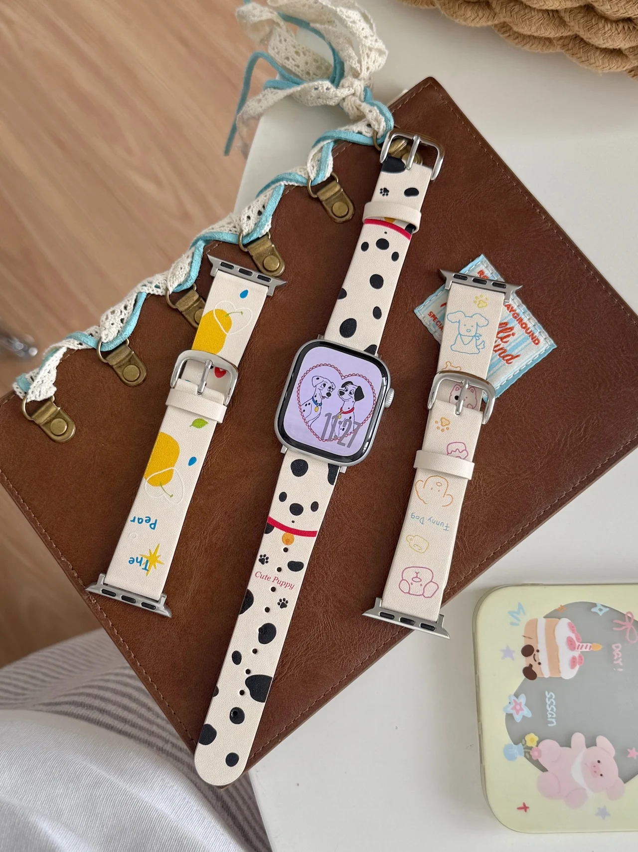 Cartoon Puppy Print Leather Strap For Cute Casual Watch Band For Apple Watch Ultra SE 11 10 9 8 7 Sweet Daily Wrist Accessory