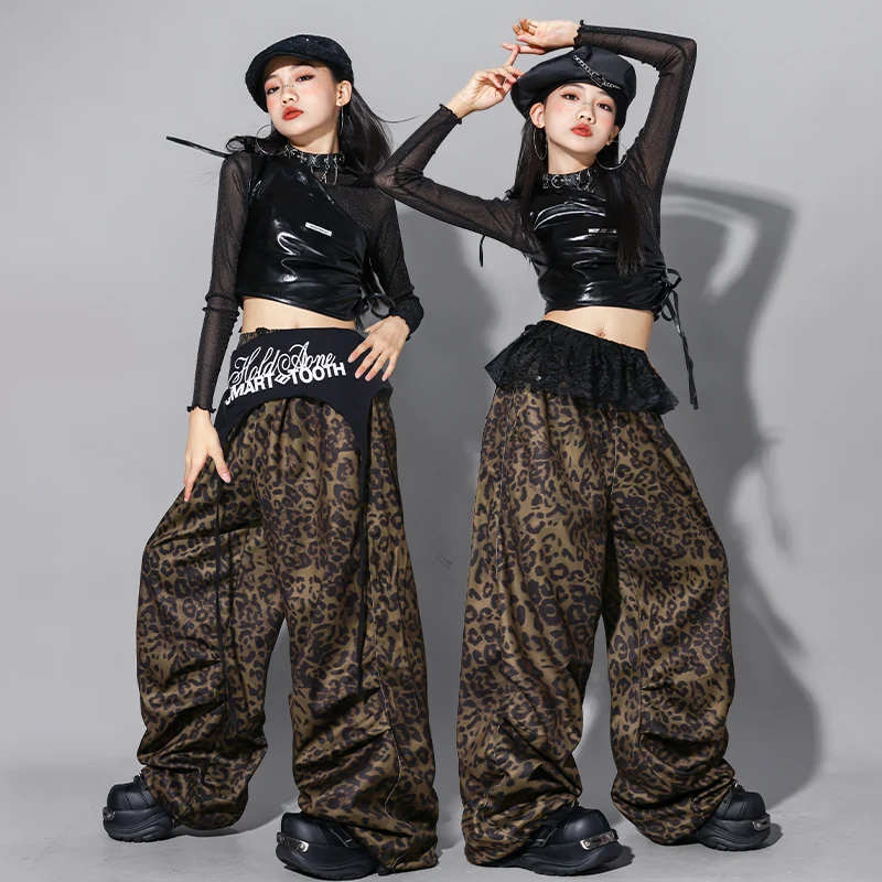 

Одежда для джазовых танцев 2025 года Kpop, сценическая одежда, черный укороченный топ, леопардовые штаны, детский наряд для уличных танцев в стиле хип-хоп AMY2989