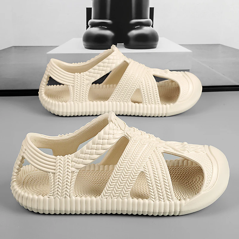 Roman Men's Sandals Summer Outdoor Beachwear Anti-slip Wear-resistant Handmade Woven Soft Bottom Grass Shoes