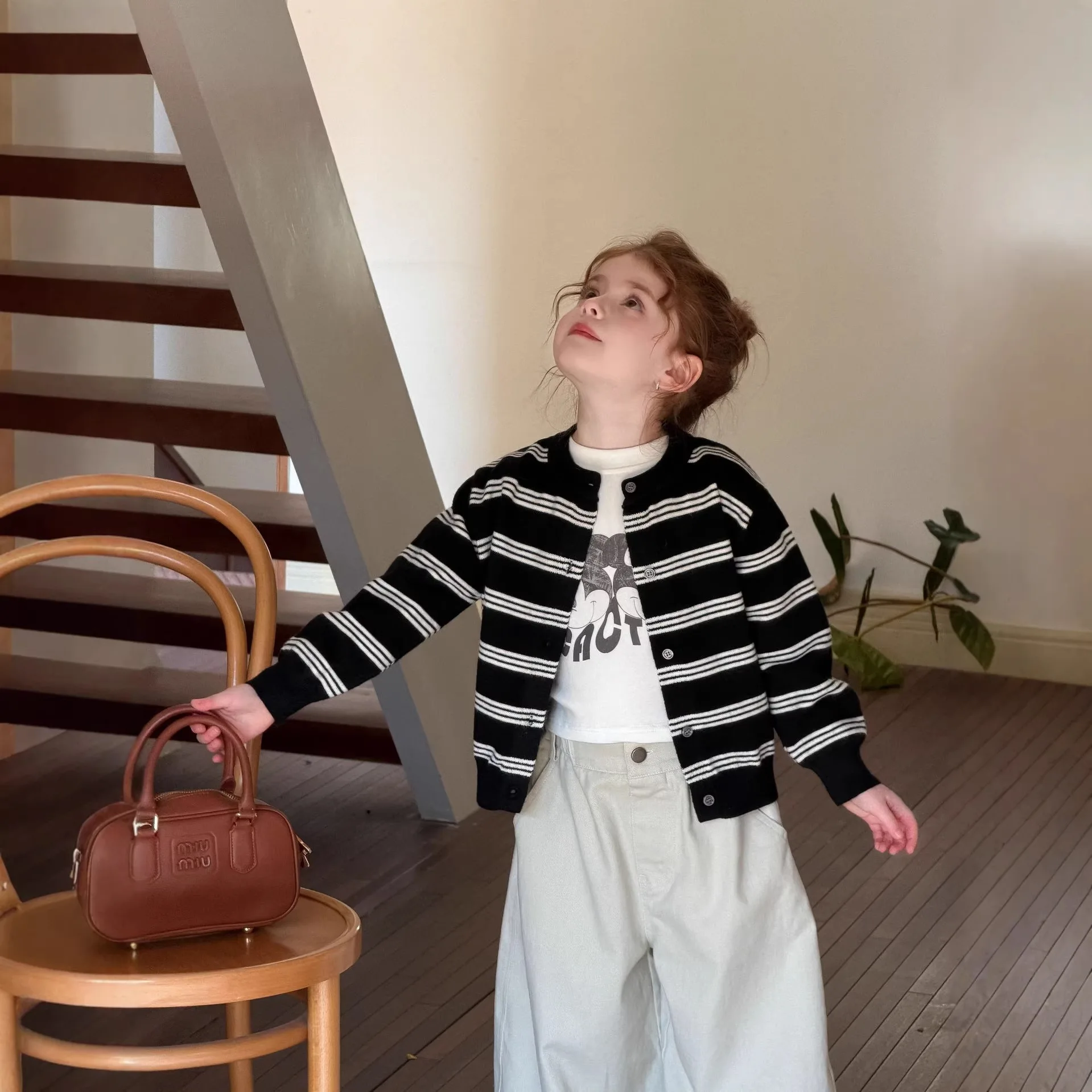 

Children Clothing Girls Fashion Striped Knitted Sweater 2026 Spring New Girls Round Neck Top Casual Versatile Sweater Cardigan