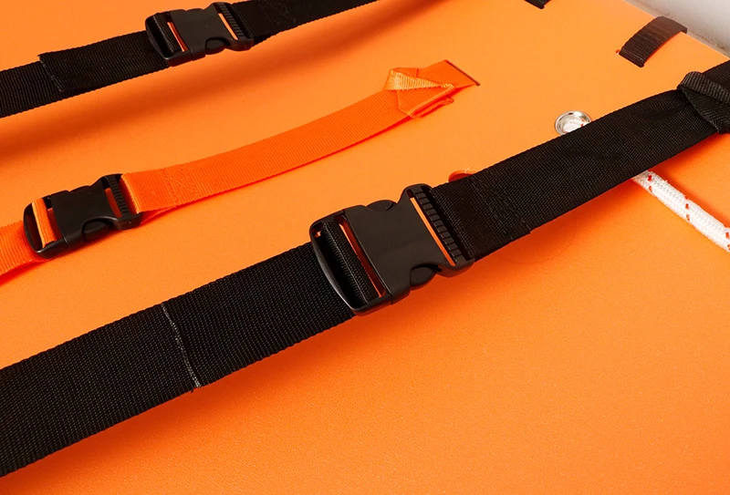 Sumber Daya Manual Gulungan Tandu Penyelamatan Multifungsi Oranye Ringan Portabel untuk Menyelamatkan Nyawa dan Pemadam Kebakaran di Luar Ruangan