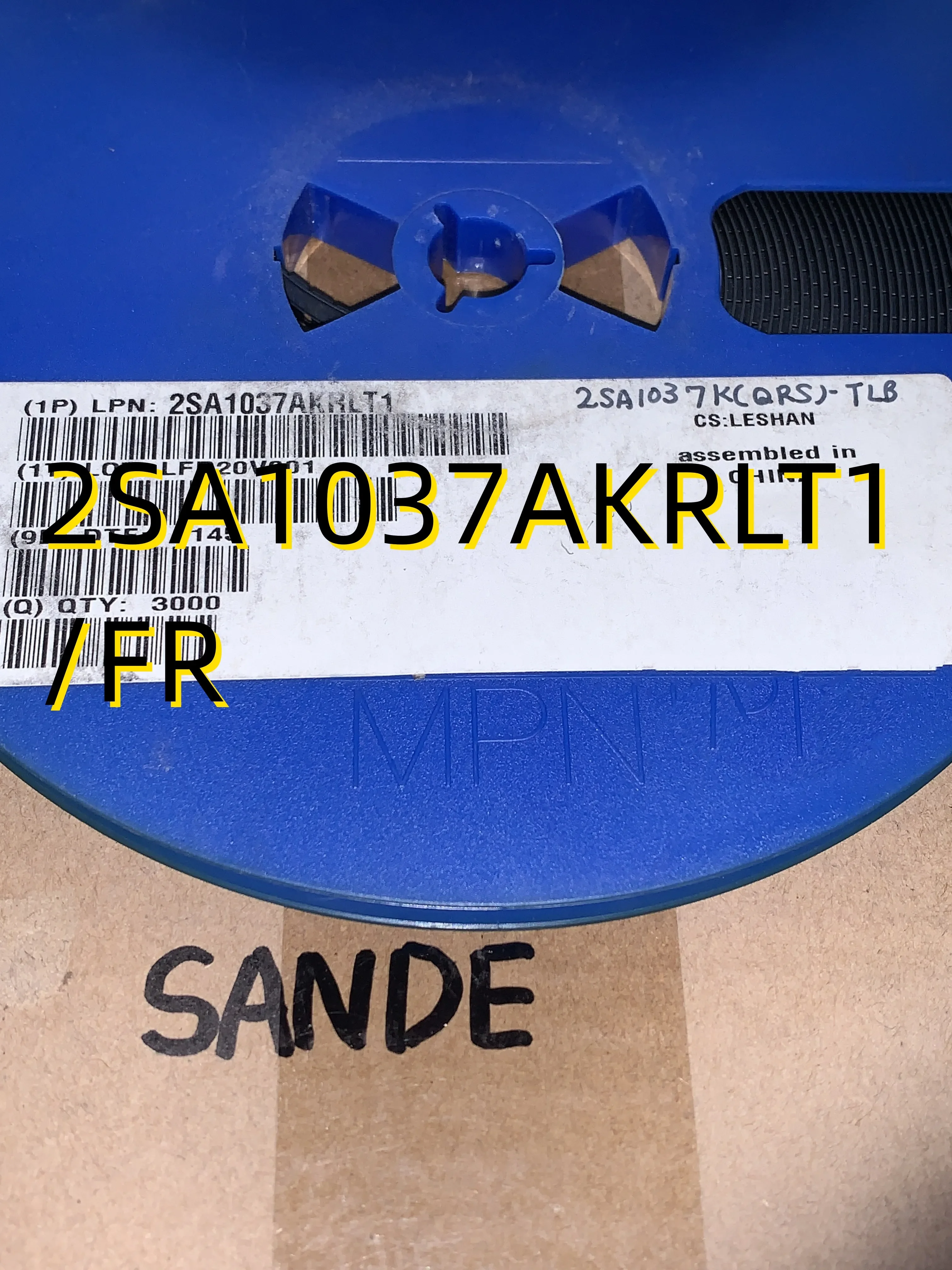 

Совершенно новый оригинальный комплект из 10 шт. 2SA1037AKRLT1 /FR