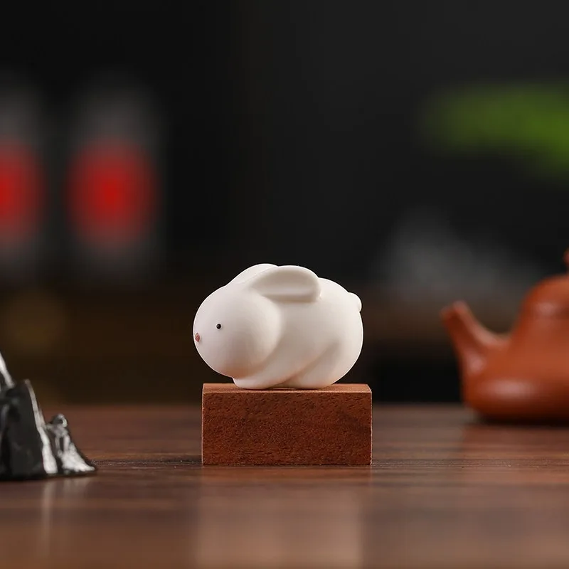 Small Rabbit Tea Pet Ornament White Porcelain Cute Mini Tea Spoon Holder Tea Set Accessory