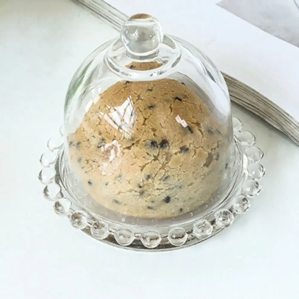 

Nordic Glass Craft Dessert Storage Stand With Lid Easy to Use Cake Serving Tray Transparent Dessert Table Ornaments Cake Decor