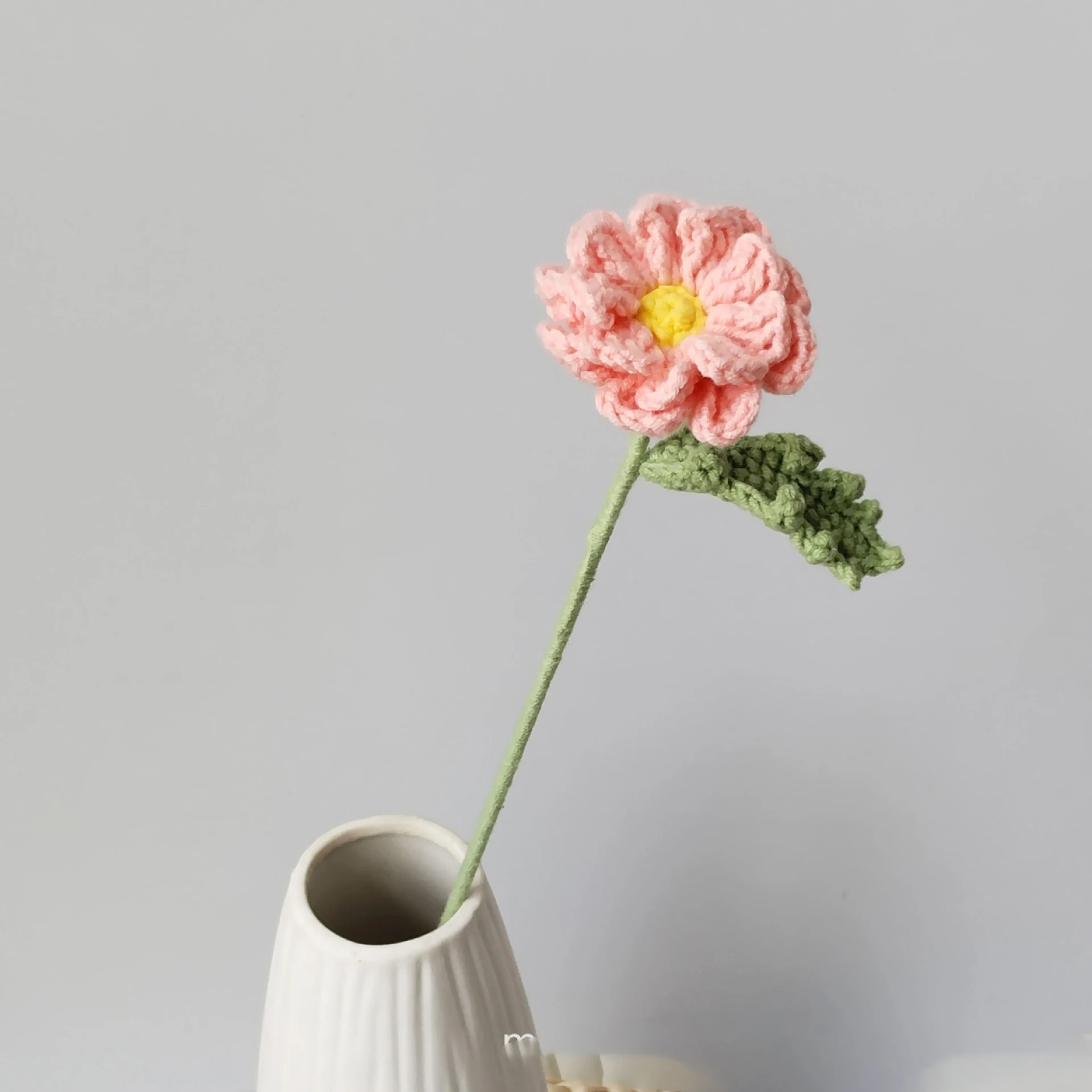 Niedliche Gehäkelte Chrysanthemen-Zweige Handgefertigter Gewebter Blumenstrauß Kreative Künstliche Pflanzen Raumdekoration – Detail 5