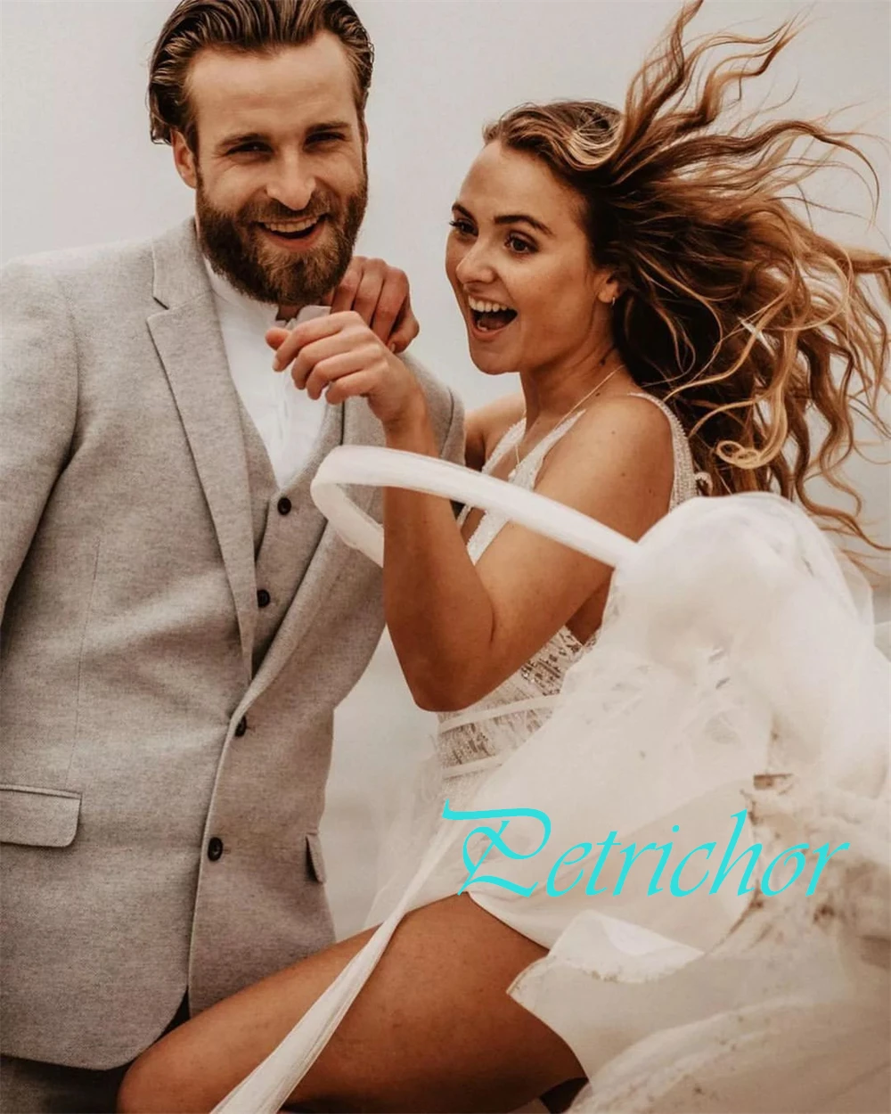 맞춤형 화이트 Tulle 웨딩 드레스 고품질 v 넥 캡 슬리브 민소매 신부 가운 스윕 트레인 백리스 Robe de mariée