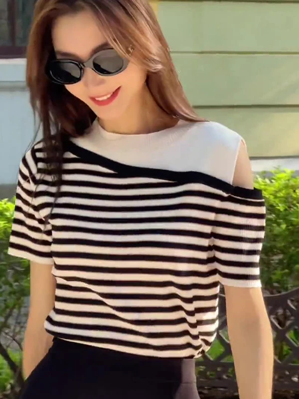 

Chic Korean Style Striped Shoulder Bared Hollow out Design Short Sleeve Women's T-shirt Summer Elegant Top GTUQ Commute Style