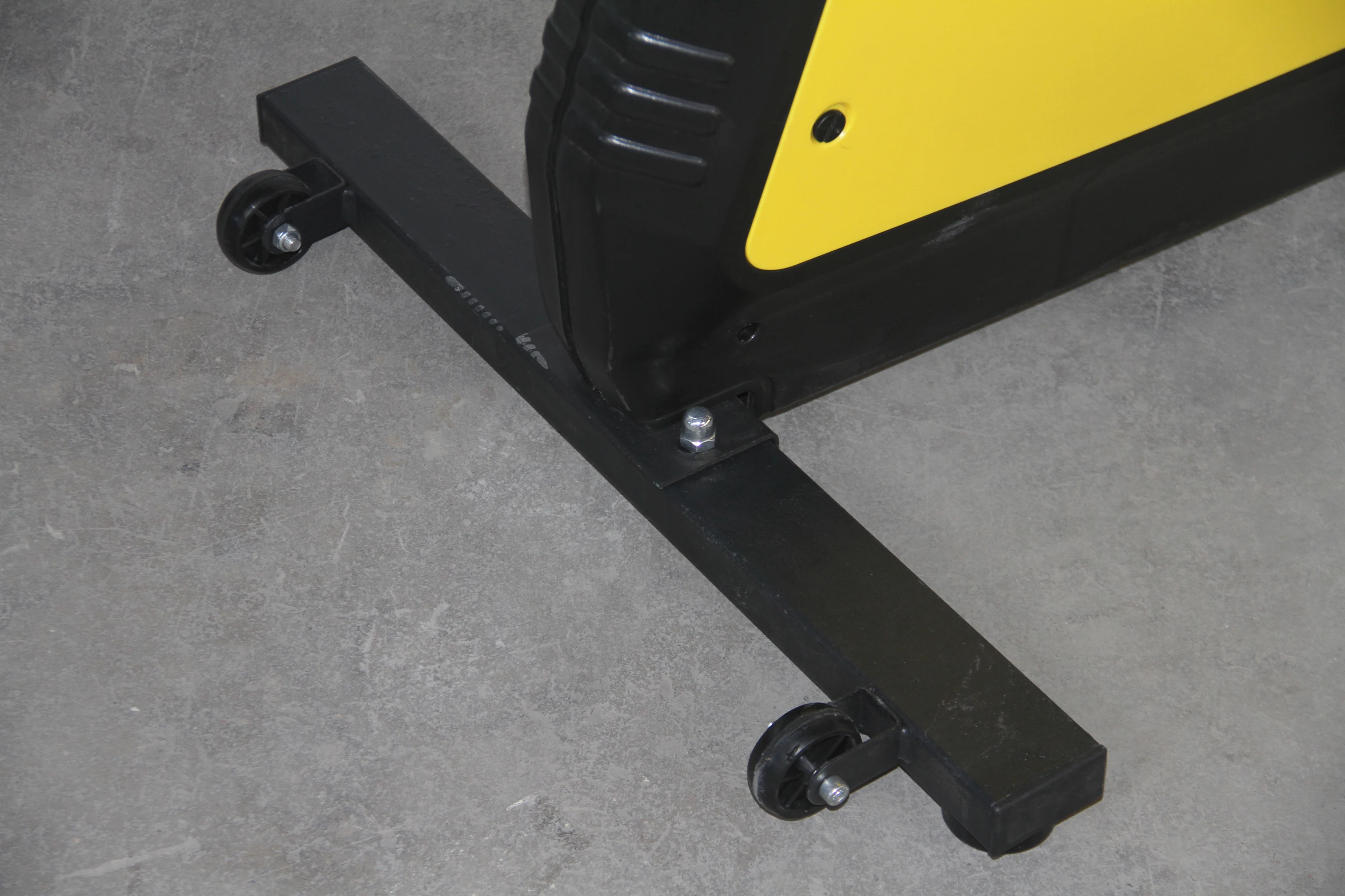 Commercial Indoor Professional Rotating Bicycle Steel Material Flywheel Magnetic Resistance Fitness Equipment