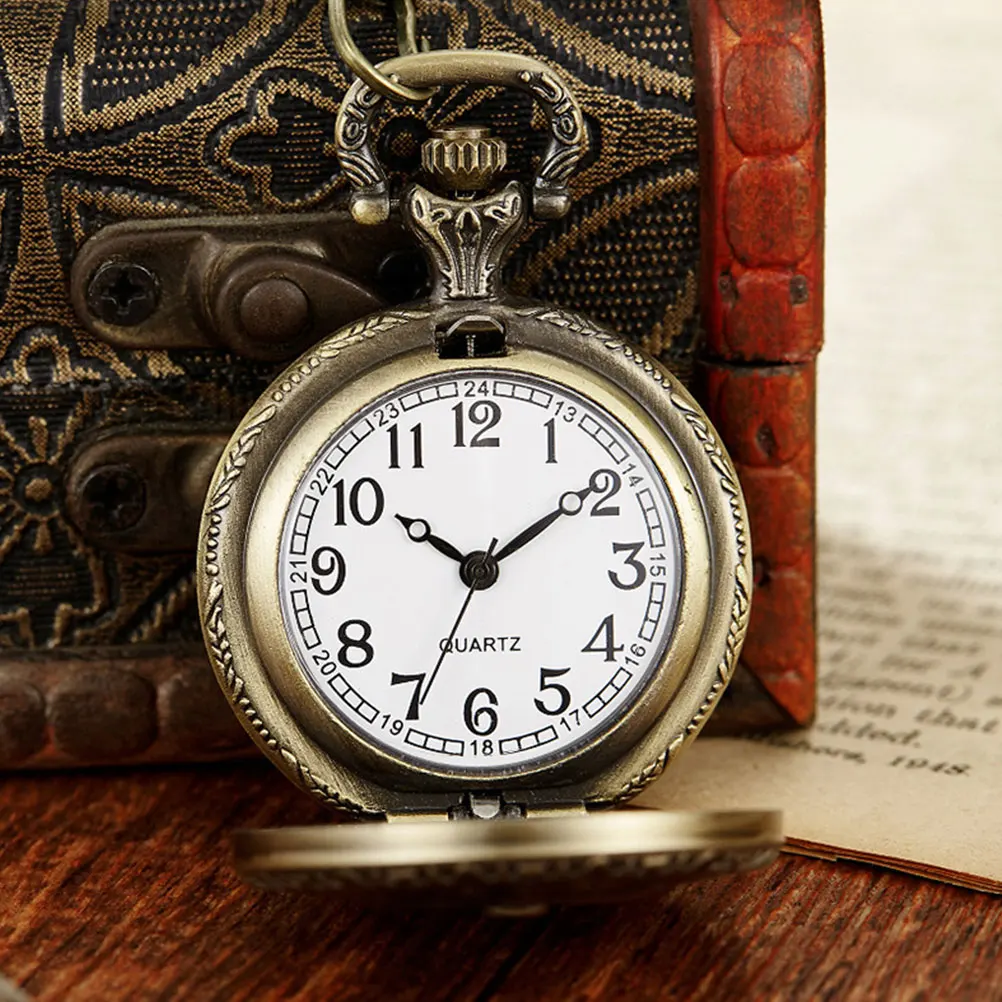 

Retro Decor Flip Pocket Watch Decorative for Men Classic Men's Quartz Old Fashioned Miss