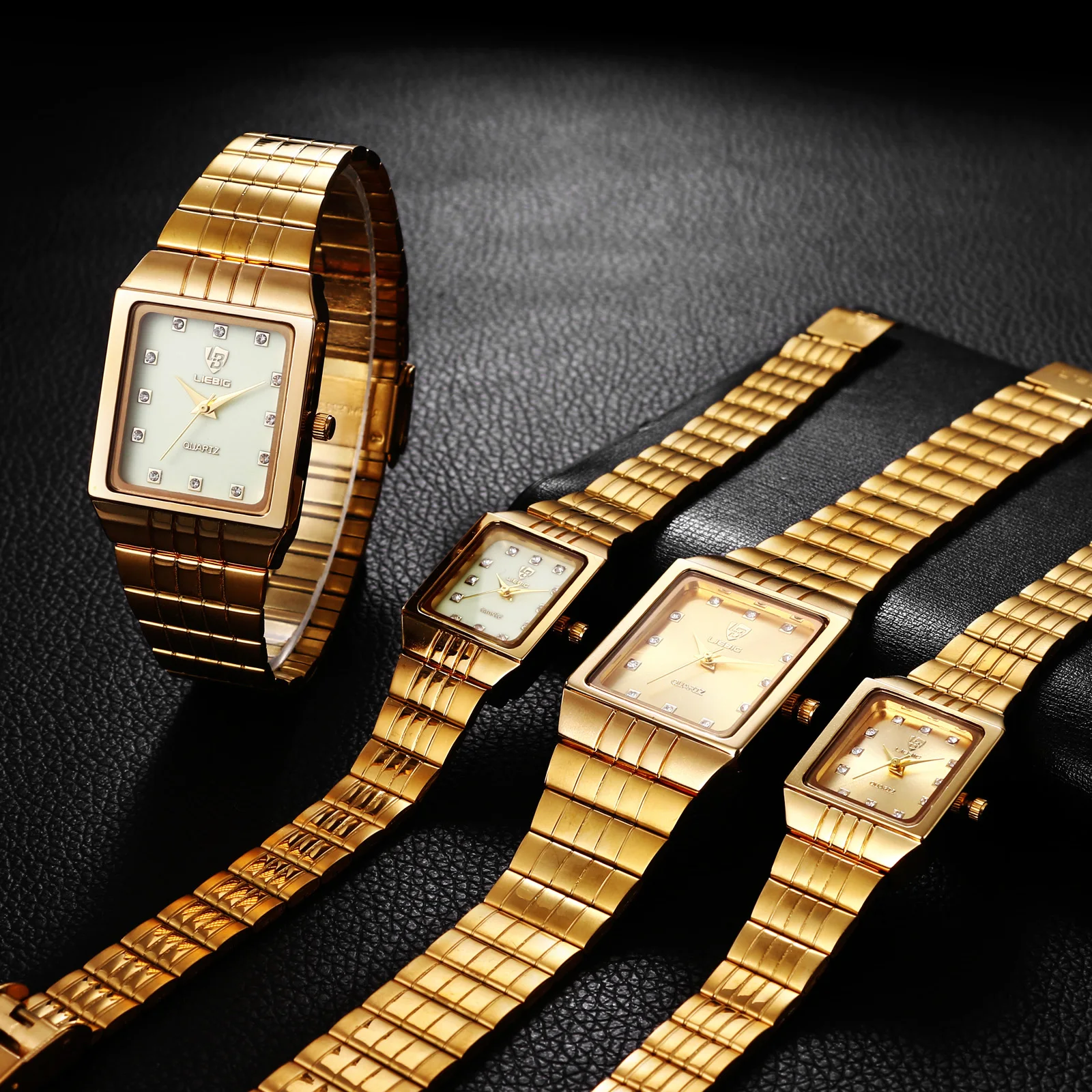 Lancardo นาฬิกาข้อมือคู่รักสแตนเลสบางกันน้ำได้, 2024สายควอตซ์เพชรจบการศึกษาขนาดปรับได้ลำลองเหมาะกับธุรกิจ