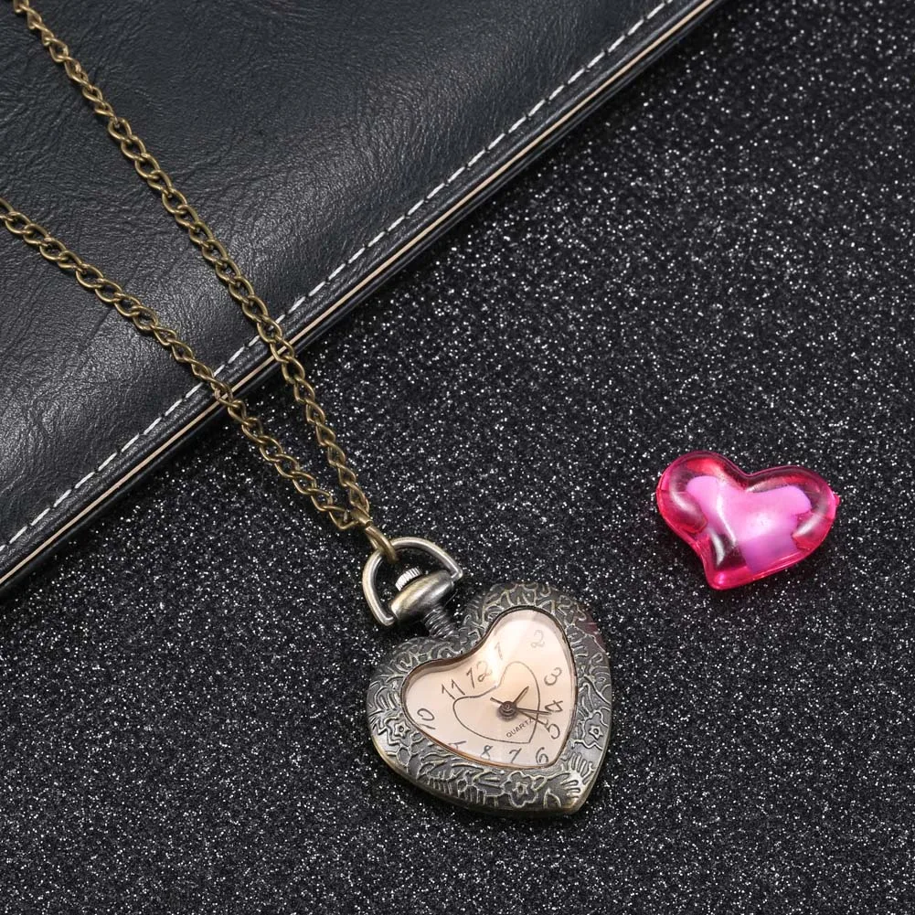 

Fashion Vintage Retro Quartz Pocket Watch Love Heart Shape Glass Pendant Sweater Chain Clock Necklace Gifts LL@17