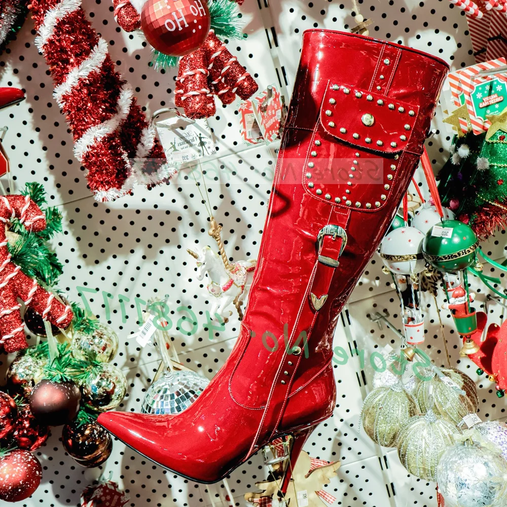 

Красные рождественские высокие сапоги из лакированной кожи, женские пикантные кожаные туфли на тонком высоком каблуке с золотой пряжкой и ремешком, женские кожаные туфли с острым носком