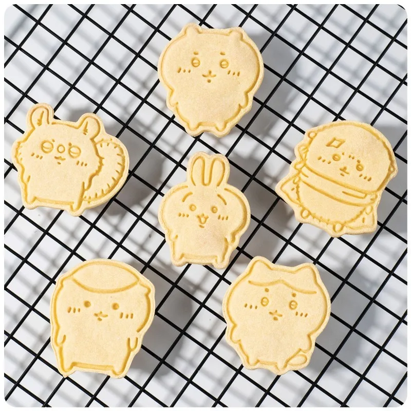 

Chiikawa Mould Usagi Cartoon Kawaii Figure DIY Baking Tool Dessert Kitchen Cutting Cake Biscuit Chocolate Press Mold Tool Gift