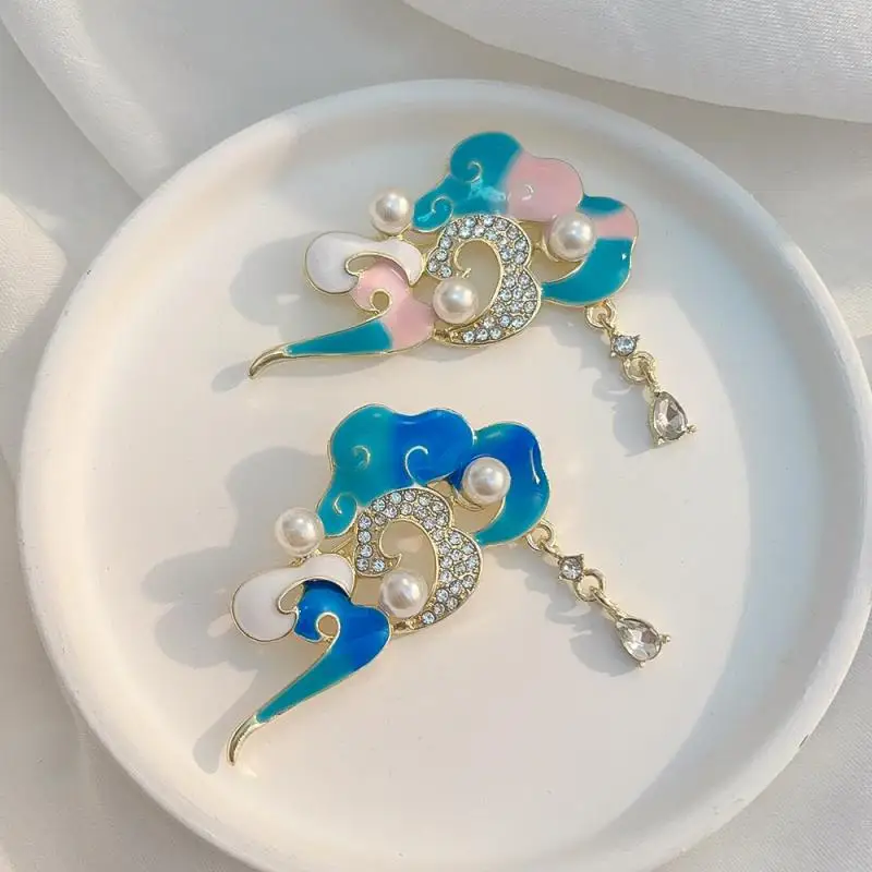 أزياء رائعة النمط الصيني دبابيس سحابة ميمونة للنساء الملابس معطف اكسسوارات الحفلات الهدايا