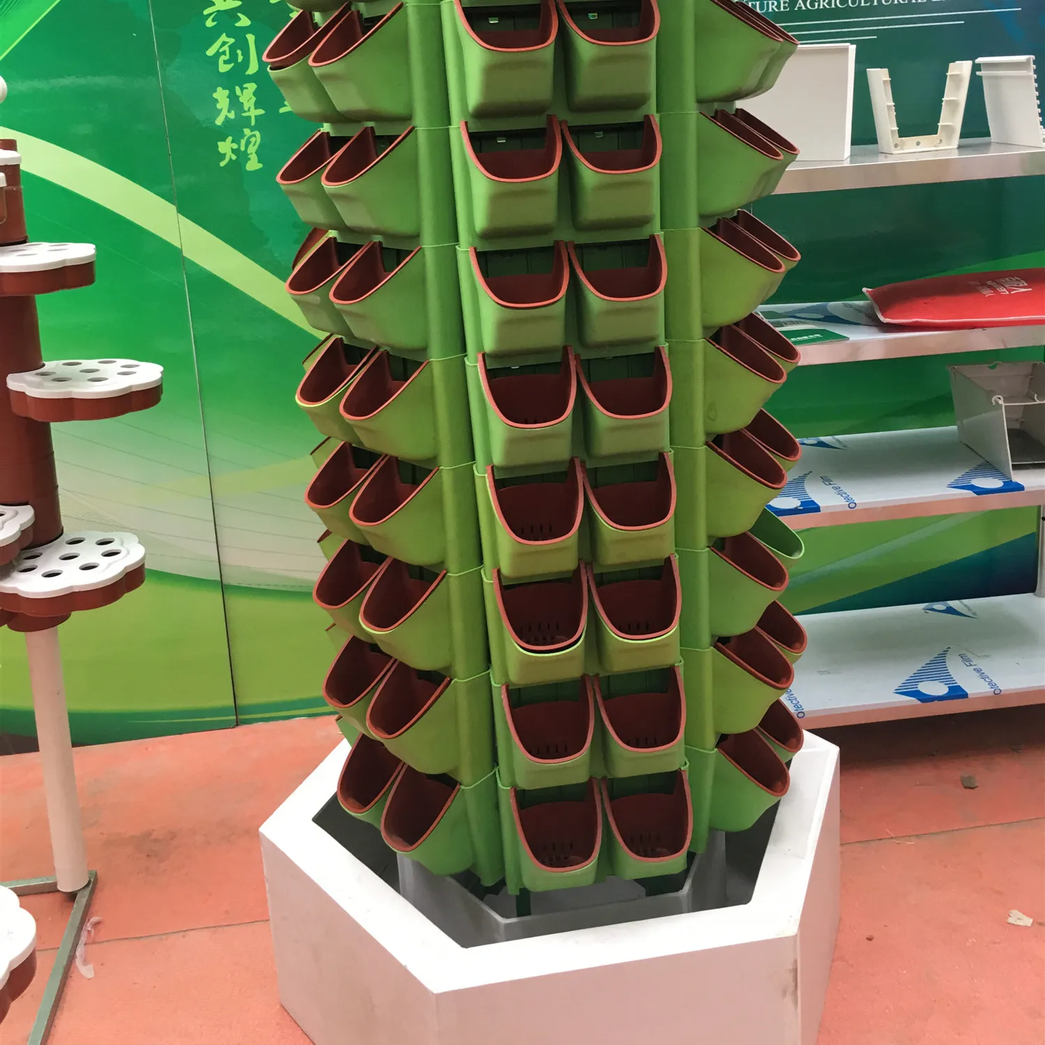 Vertical Tower Hydroponics with Complete Irrigation System for Strawberry/Leafy Vegetables