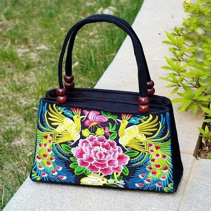 Fashion All-match 2024 New Girl Ethnic Style Embroidered Canvas Ladies Handbag Multifunction Mochila Mujer Sac A Dos