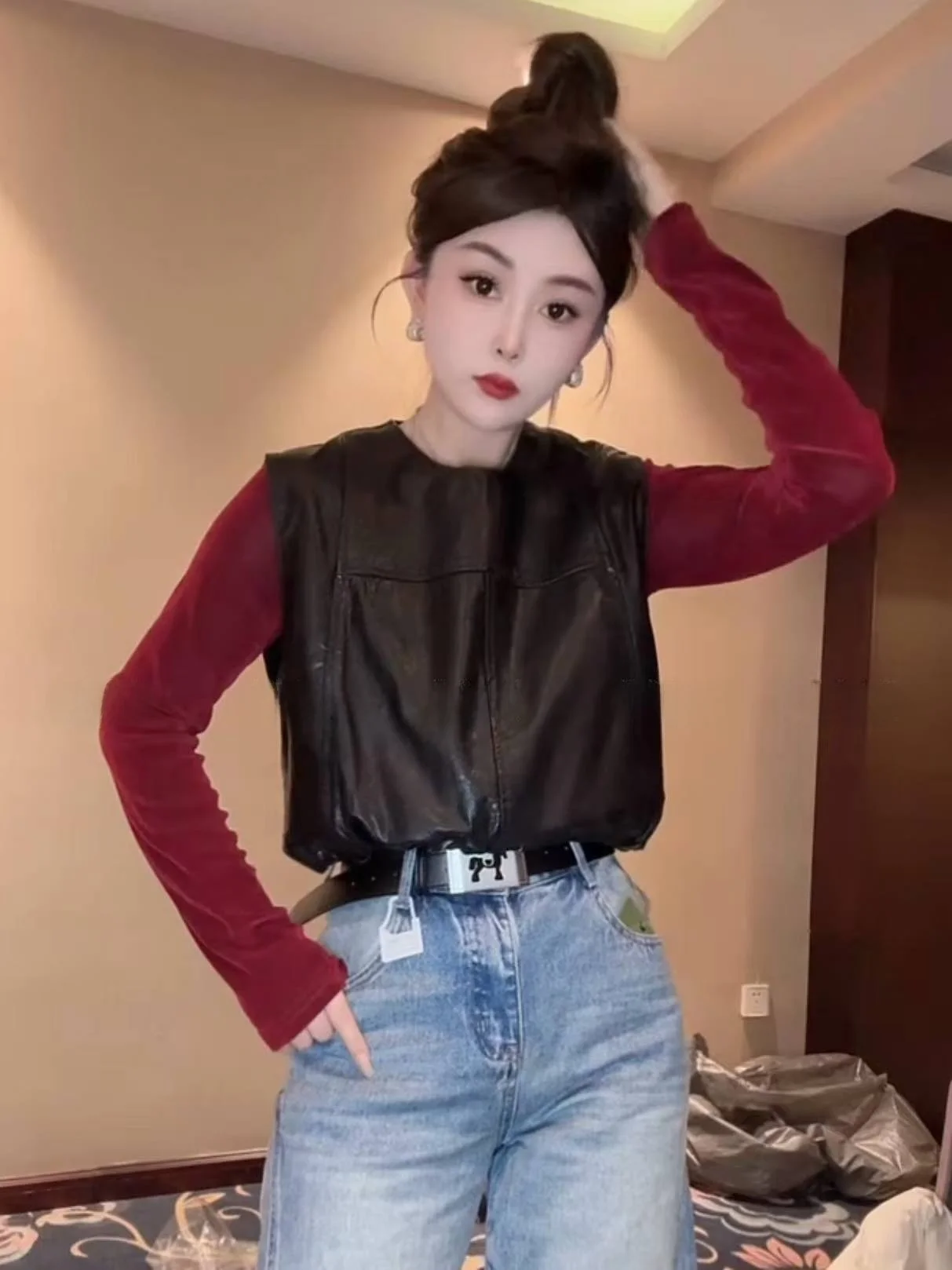 

2025 New Women's Leather Vest ort Svel Jaet Slim Fit Versatile Length Outerwear Faionable Cowhide Leather