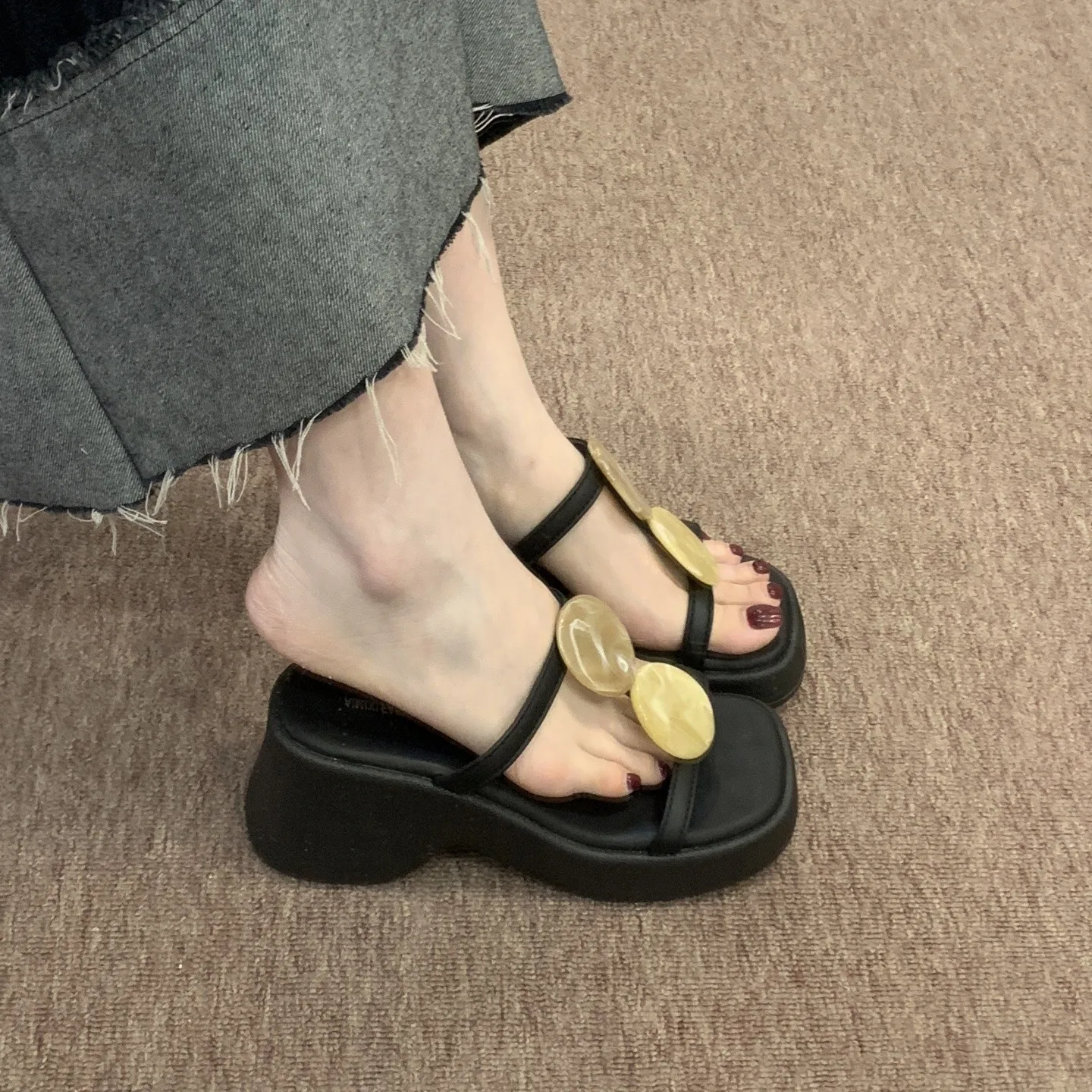 

Женские тапочки с квадратным носком в римском стиле, летняя уличная одежда, Нескользящие тапочки на платформе в стиле ретро Joker, Zapatos Mujer 2025 Tendencia