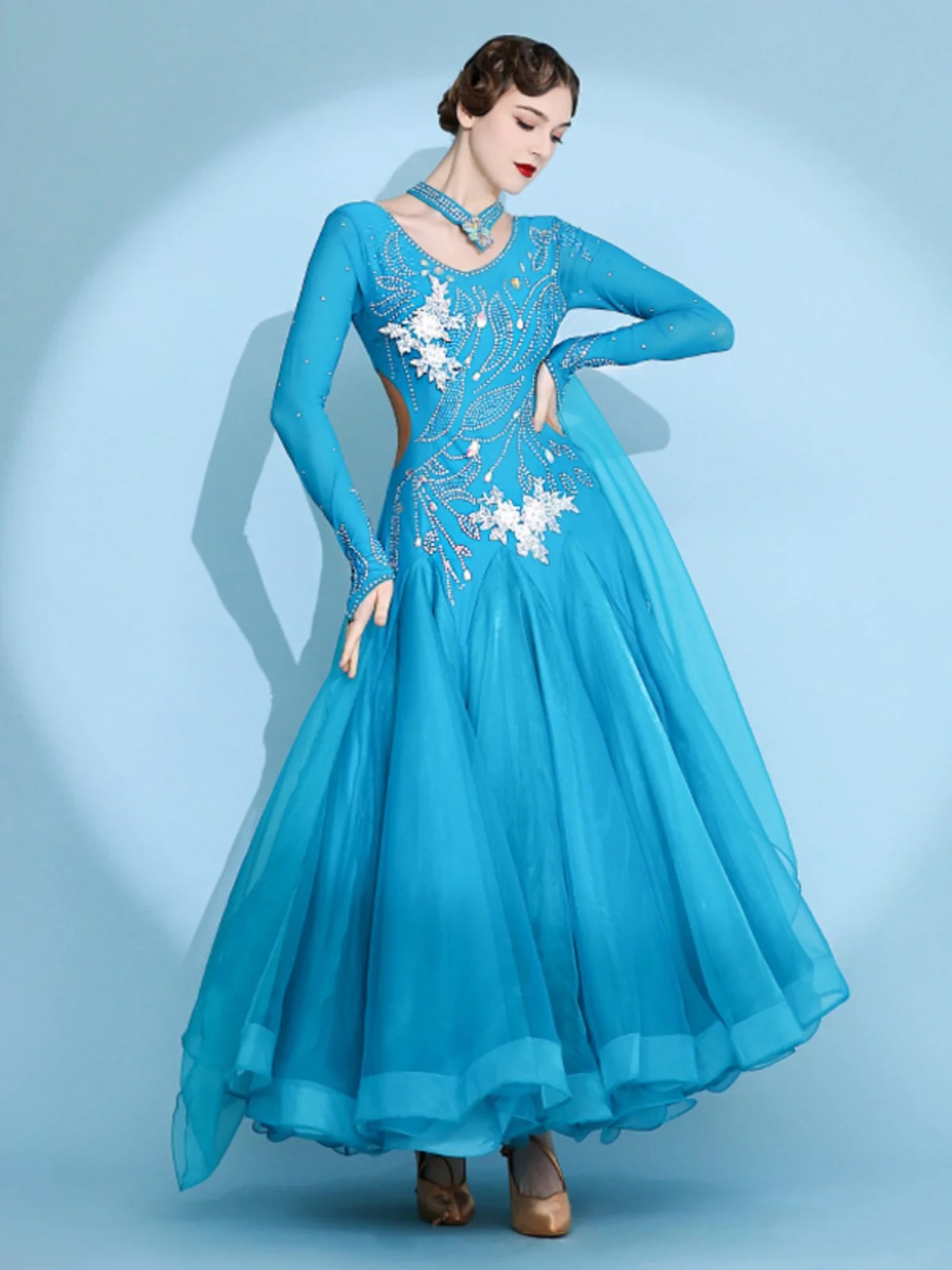 2025 Frau Neue Modern Dance Ballroom Dance Kostüm Wettbewerb Kostüm Ballroom Dance Walzer Kleid S7074