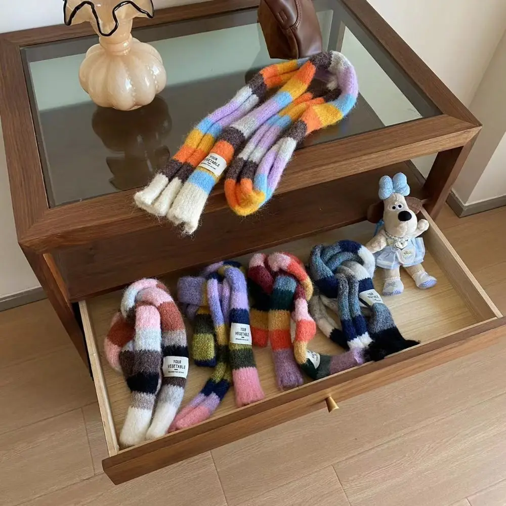 Sciarpa a righe stile Harajuku Y2K Collocazione Accessori di abbigliamento Sciarpe lunghe strette color arcobaleno Accessori per sciarpe Dolce fresco