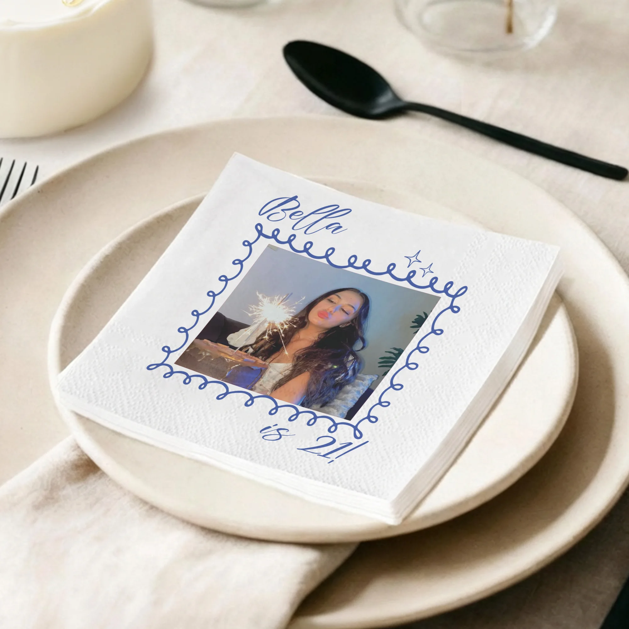 Personalisierte Servietten, 3-lagige, individuell gestaltbare Cocktail-Servietten, Foto-Servietten, Einweg-Papierservietten für Geburtstags- und Jubiläumsfeiern, zur Dekoration. – Detail 4