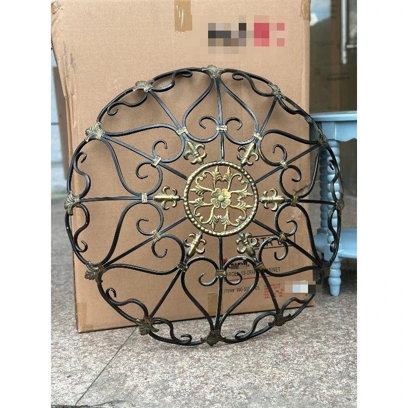 Vintage Iron Carved Round Wall Decor, American Country French Pattern Metal Wall Ornament