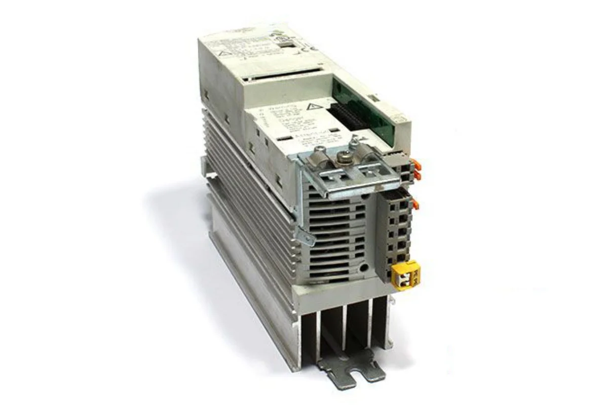 

100% оригинальный и подлинный инвертор EVF8202-E E82EV751 E82EV551-2C200 E82ZAFSC010, гарантия 1 год, быстрая доставка