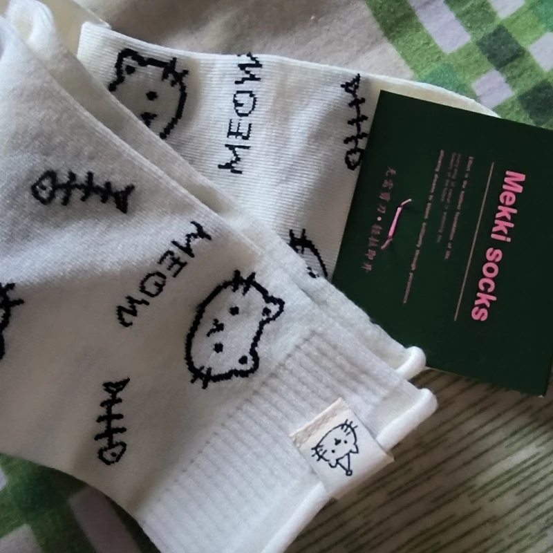 للجنسين الجوارب الجدة القط مع هيكل السمكة التصحيح الشارع الشهير الجوارب عارضة منتصف العجل طول لينة البوليستر تصميم دائم لطيف الحيوان