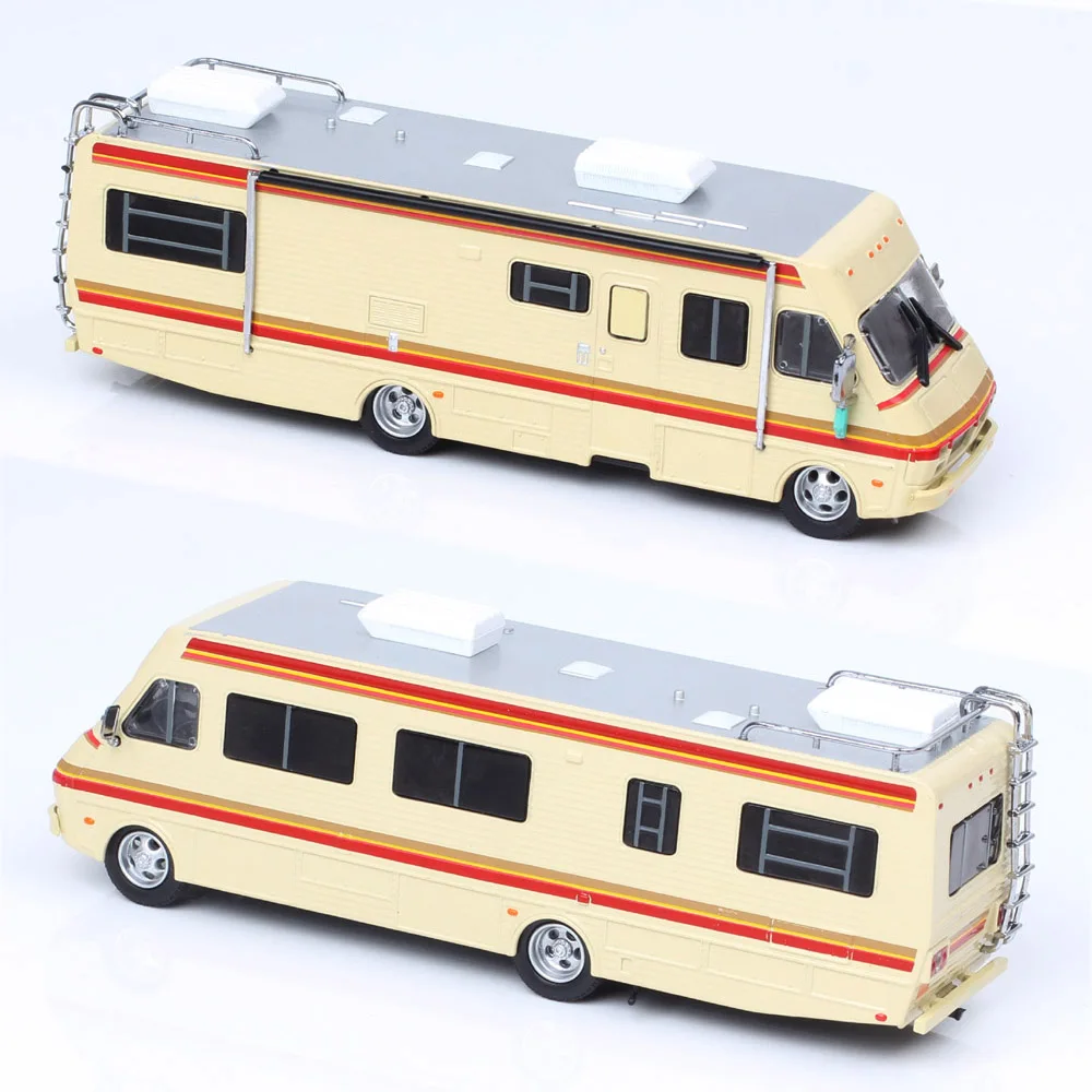 1/64 Scale 1986 Fleetwood Bounder RV Car Bus Model Diecasts Toy Vehicles Collectibles Motorhome The Krystal Ship Souvenir