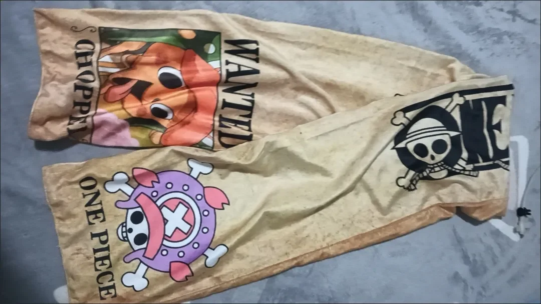 Bufanda de Anime Luffy de una pieza Zoro Nami hombres mujeres bufandas de felpa lindo Y2K Otoño e Invierno suave pareja pañuelo Accesorios