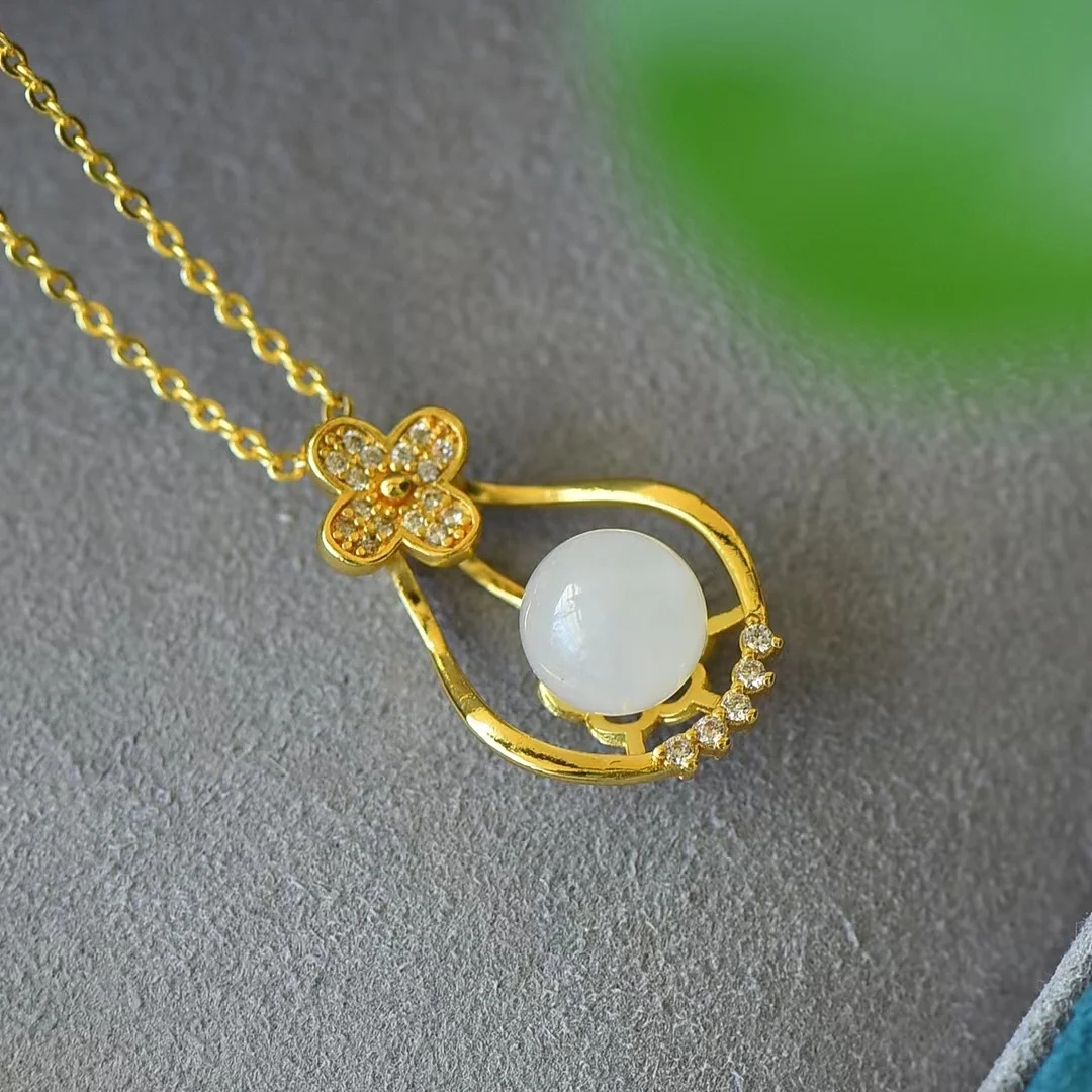 Natural Hetian White Jade Pendant Luxury Womens Necklace Pendants Charms Jewellery Gifts Stylish Girl Gemstone Jewelry