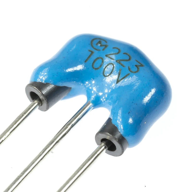 50Pcs/lot DSS1NB32A223Q55B EMI suppression filter three-terminal capacitor 22nF 0.022uF 22NF 223 100V 6A 3-Pin