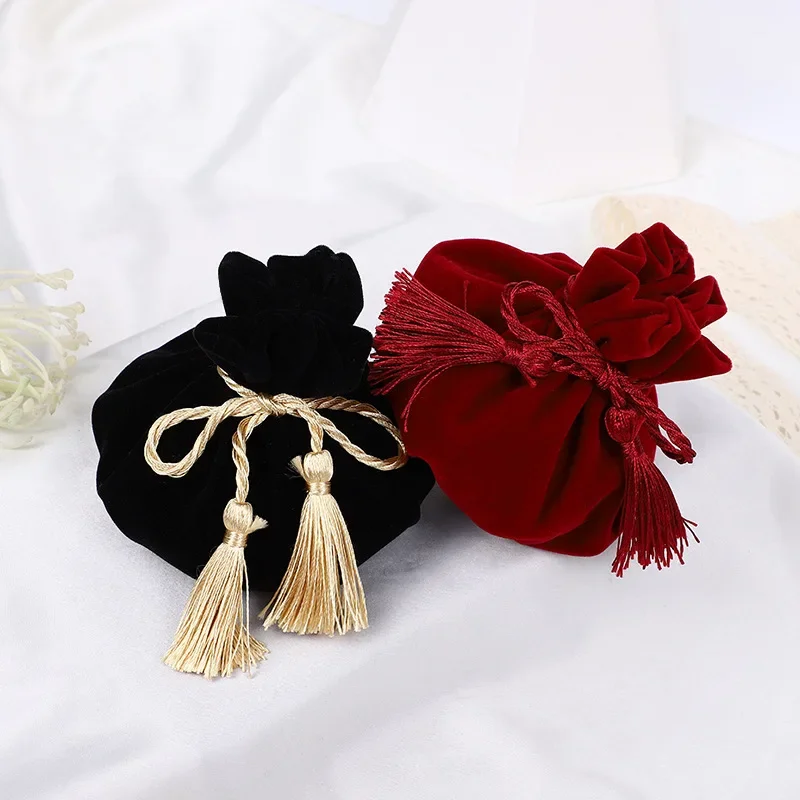 New  Velvet Gift Bag Packing Bags with Pull The Rope Wedding Favor Gift Box Decoration Candy Boxes Party Supplies