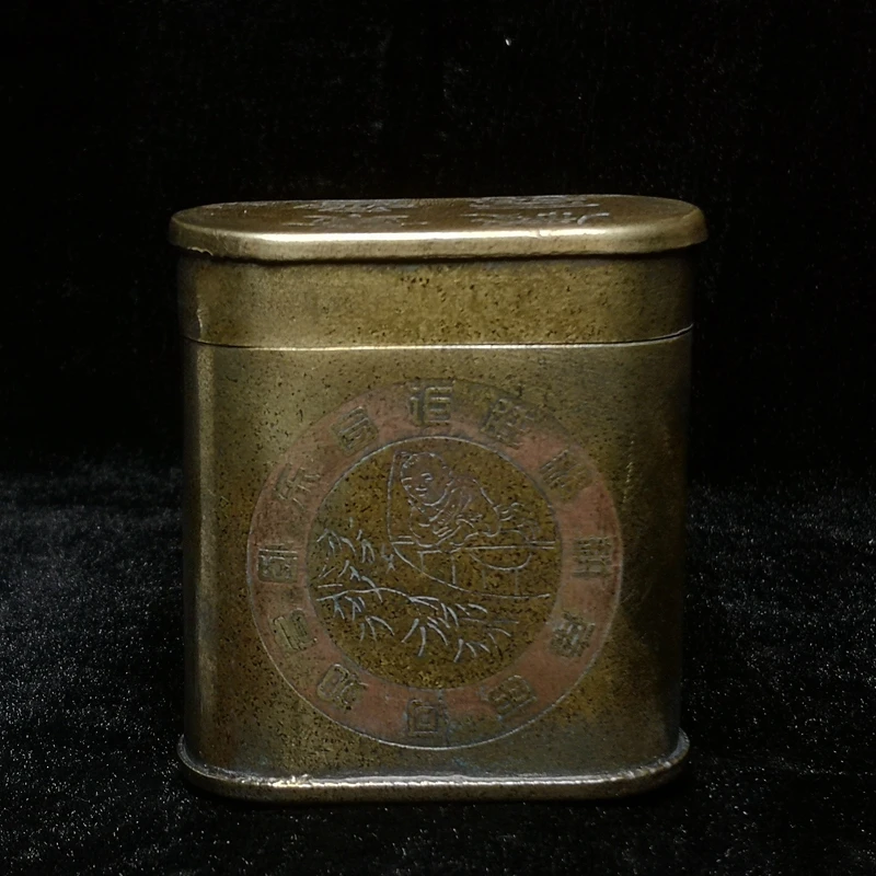 YIZHU CULTUER ART Size 8.2 × 7.6 cm Old Chinese Bronze Hand Carving old man Boy Cigarette Box Collection