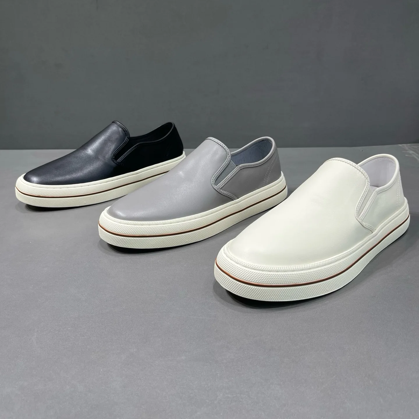Breathable Driving Loafers Men's Summer Fashionable Slip-On Cowhide Shoes Comfortable Airy Simple Versatile Casual Board Shoes