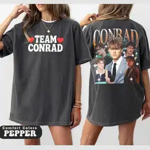 قميص Team Conrad Bootleg V2 Retro Comfort Colors، تي شيرت Conrad Fisher، The Summer I تحولت قميصًا جميلًا، تي شيرت Cousins Beach، M