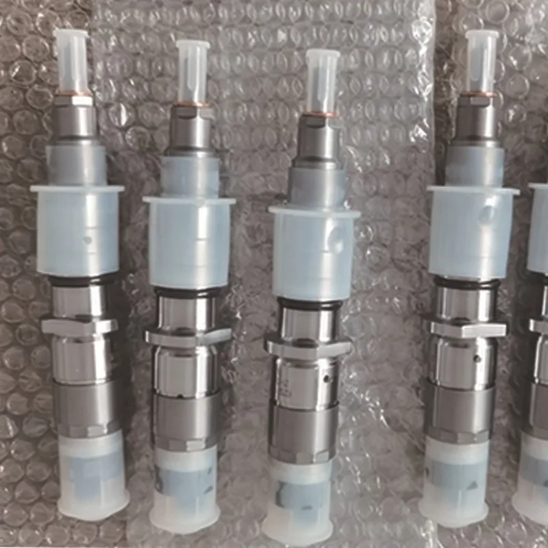 6745-11-3102 injector PC300-8 6D114E-3 excavator parts EFI injector assembly