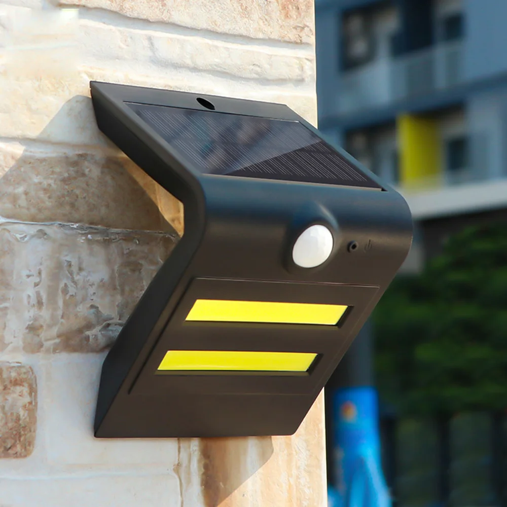 Solar LED Outdoor Motion Detection Wall Light IP65 Three Lighting Modes Black/White Housing Ambient Light Home Garden Decoration