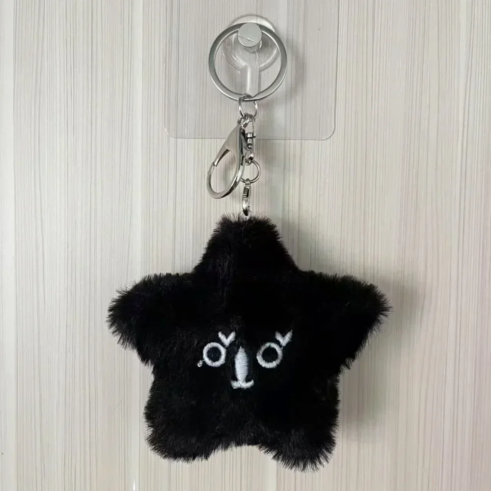 MARK DoYoung HAECHAN TAEYONG llavero negro luminoso Pentagonal colgante de felpa en forma de corazón adecuado para regalos de seguidores