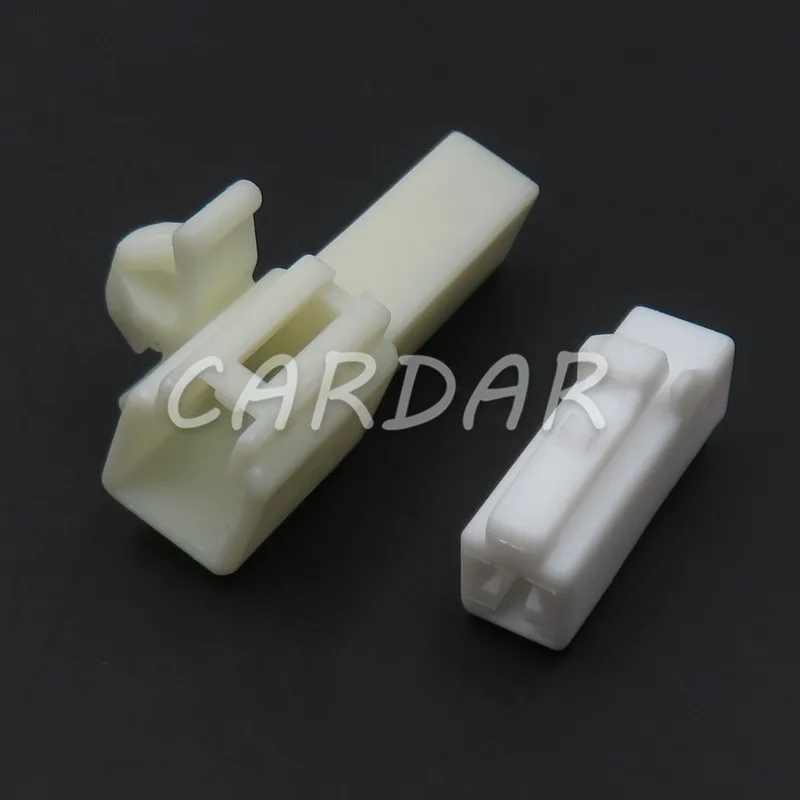 

Автомобильный разъем 7282-1012 7283-1010 MG641199 MG651194