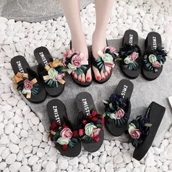 Pug pantofole per le donne fiori scarpe traspirante spiaggia casa donna zeppe infradito sandali pantofola larghe diapositive scarpe per le donne